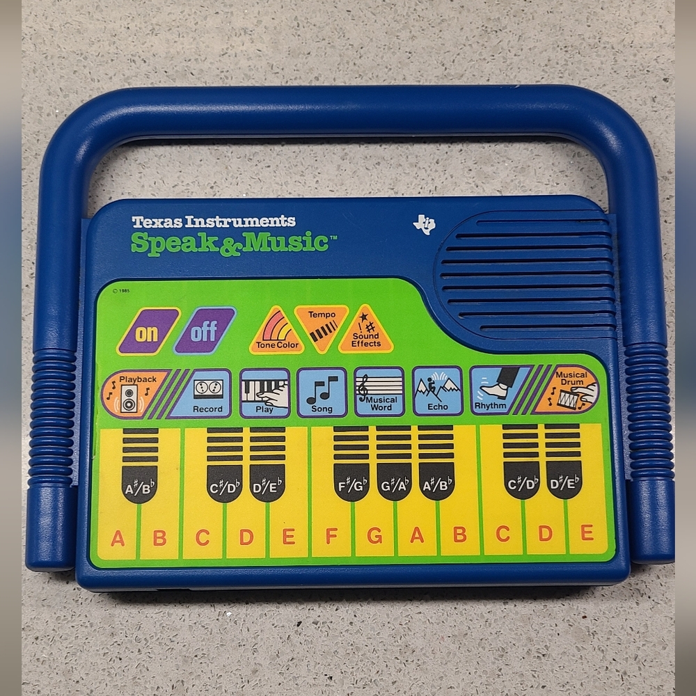VTG Texas Instruments Speak & Music Interactive Toy
